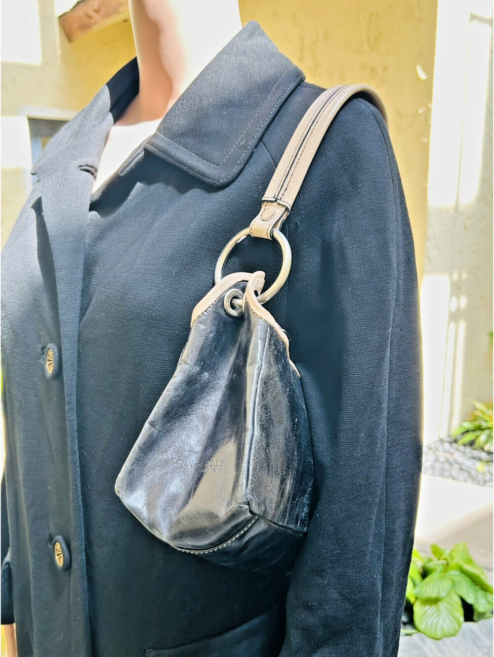 Y2K VINTAGE BOHO KENNETH COLE SMALL BLACK LEATHER SHOULDER HANDBAG POCHETTE RARE